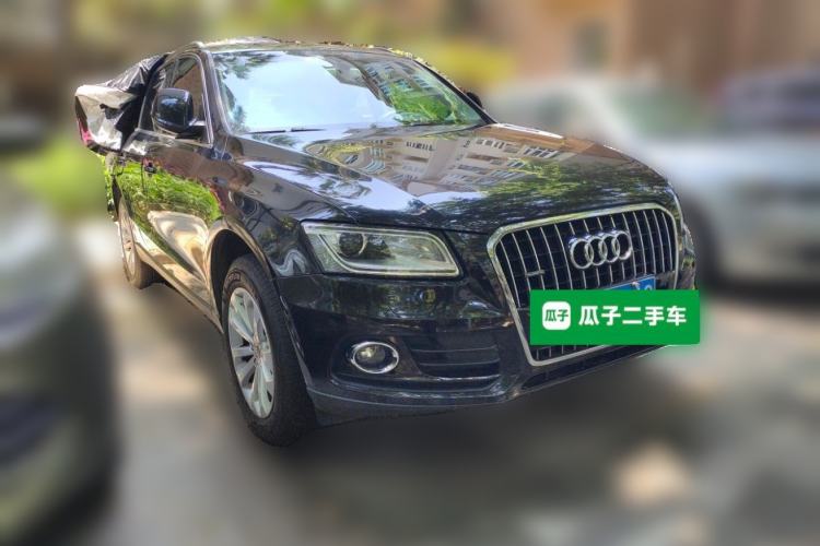 Used Audi Q5 2015 40 TFSI Technology Edition Front Right 45 Deg