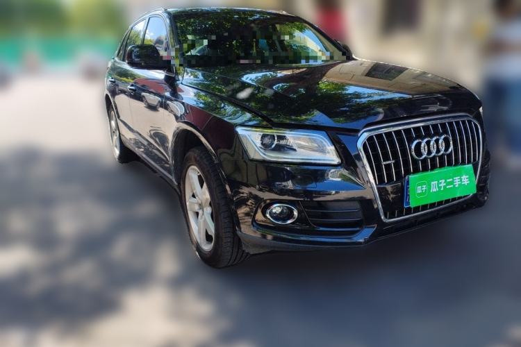 Used Audi Q5 2015 40 TFSI Technology Edition Front Right 45 Deg