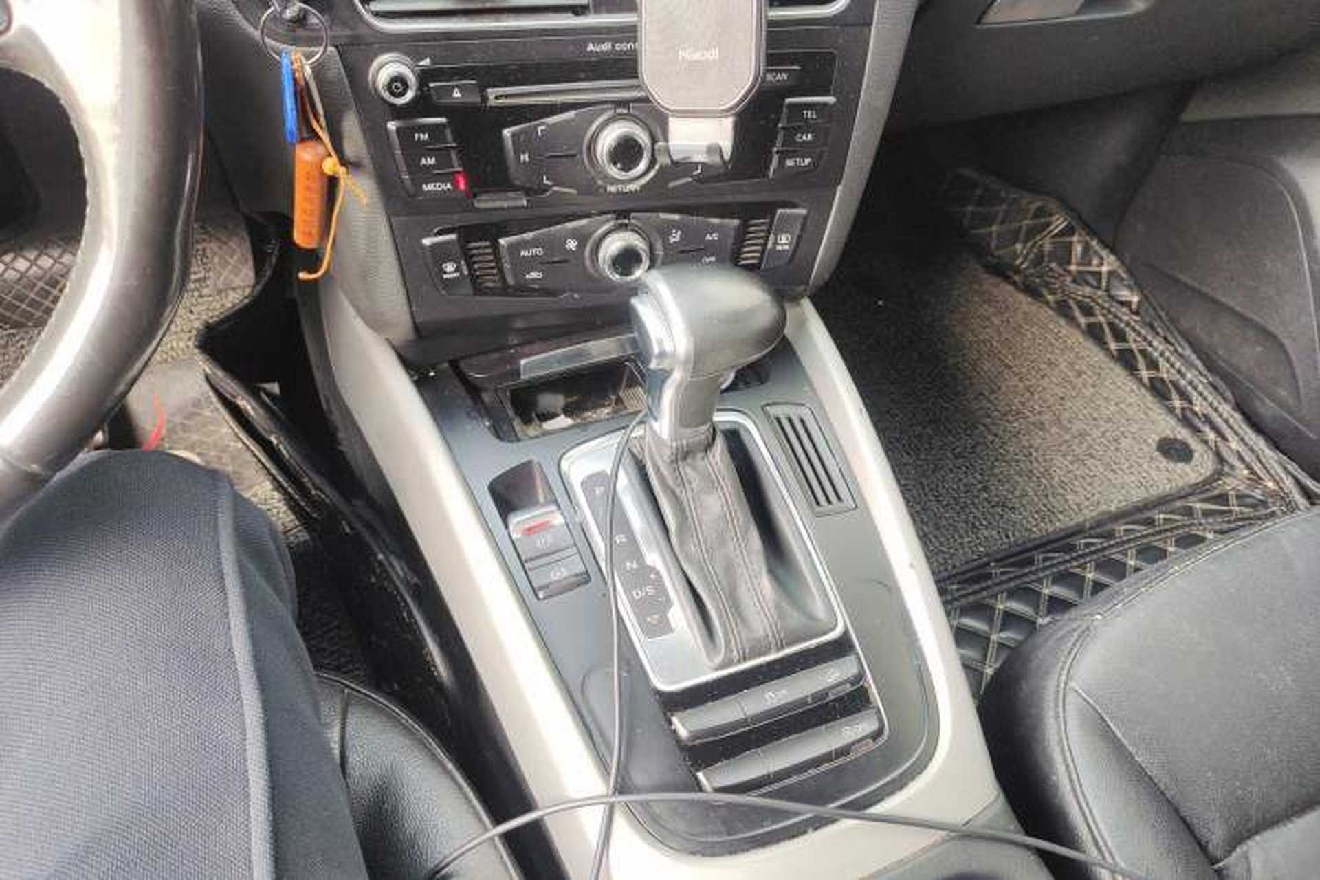 Used Audi Q5 2015 40 TFSI Trendy Edition Gear Lever