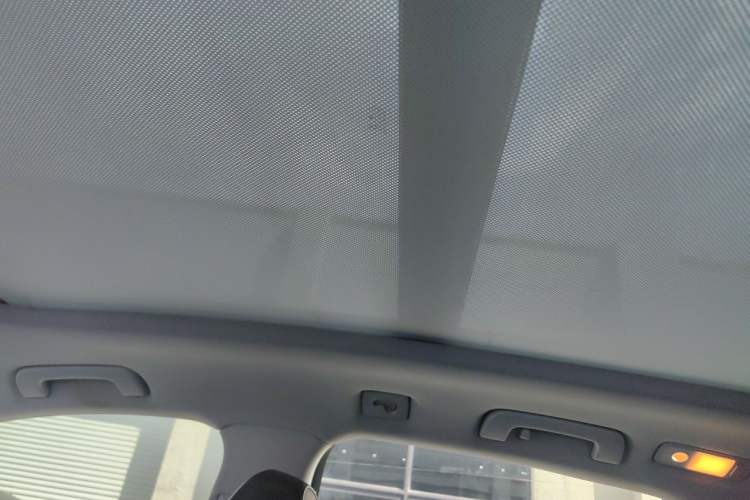 Used Audi Q5 2015 40 TFSI Technology Edition Headliner