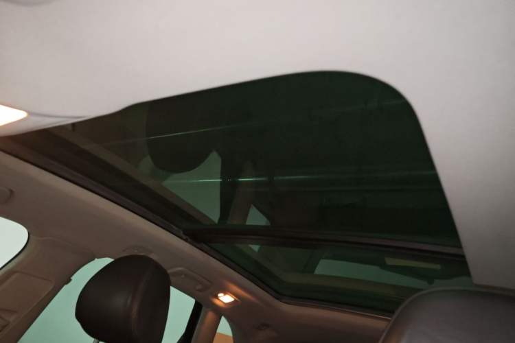 Used Audi Q5 2015 40 TFSI Technology Edition Headliner