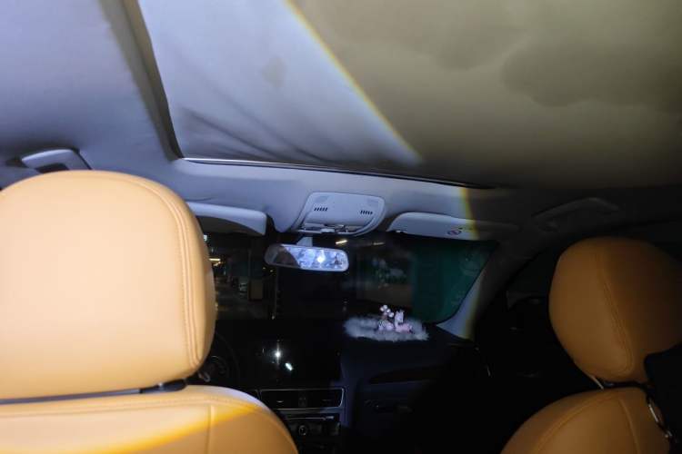 Used Audi Q5 2015 40 TFSI Trendy Edition Headliner