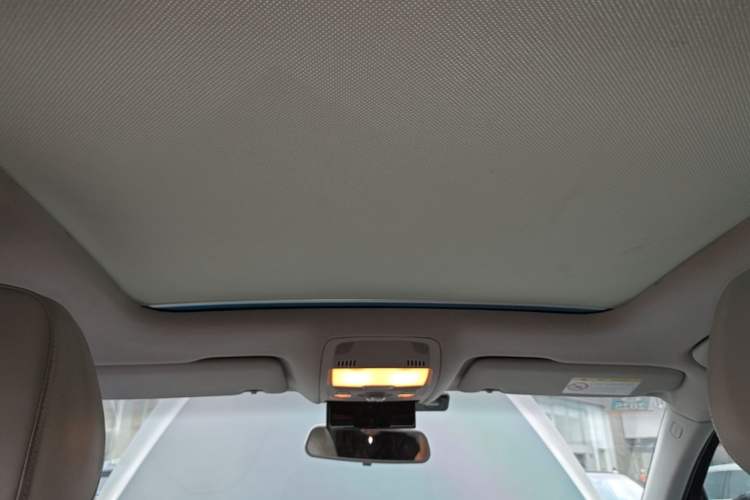 Used Audi Q5 2015 40 TFSI Technology Edition Headliner