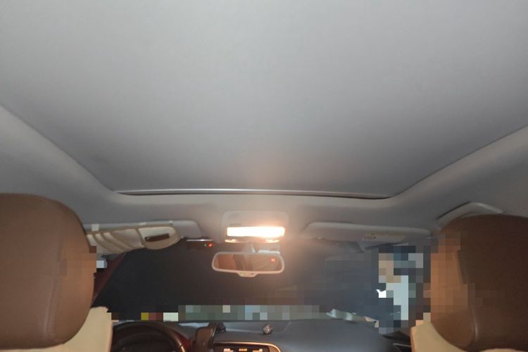 Used Audi Q5 2015 40 TFSI Comfort Model Headliner