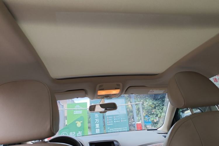 Used Audi Q5 2015 40 TFSI Comfort Model Headliner