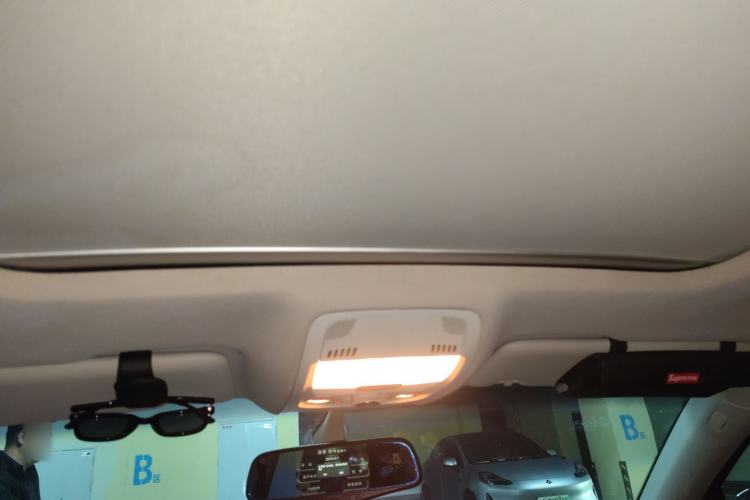 Used Audi Q5 2015 40 TFSI Trendy Edition Headliner