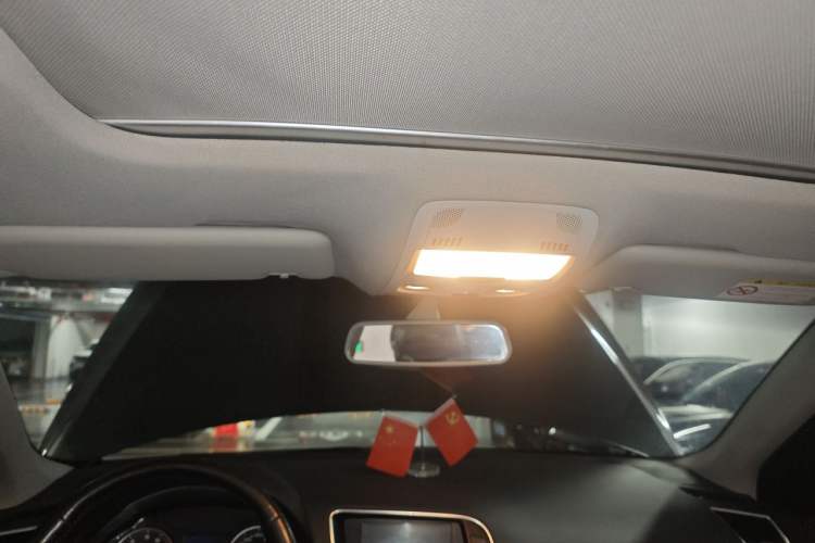 Used Audi Q5 2015 40 TFSI Technology Edition Headliner