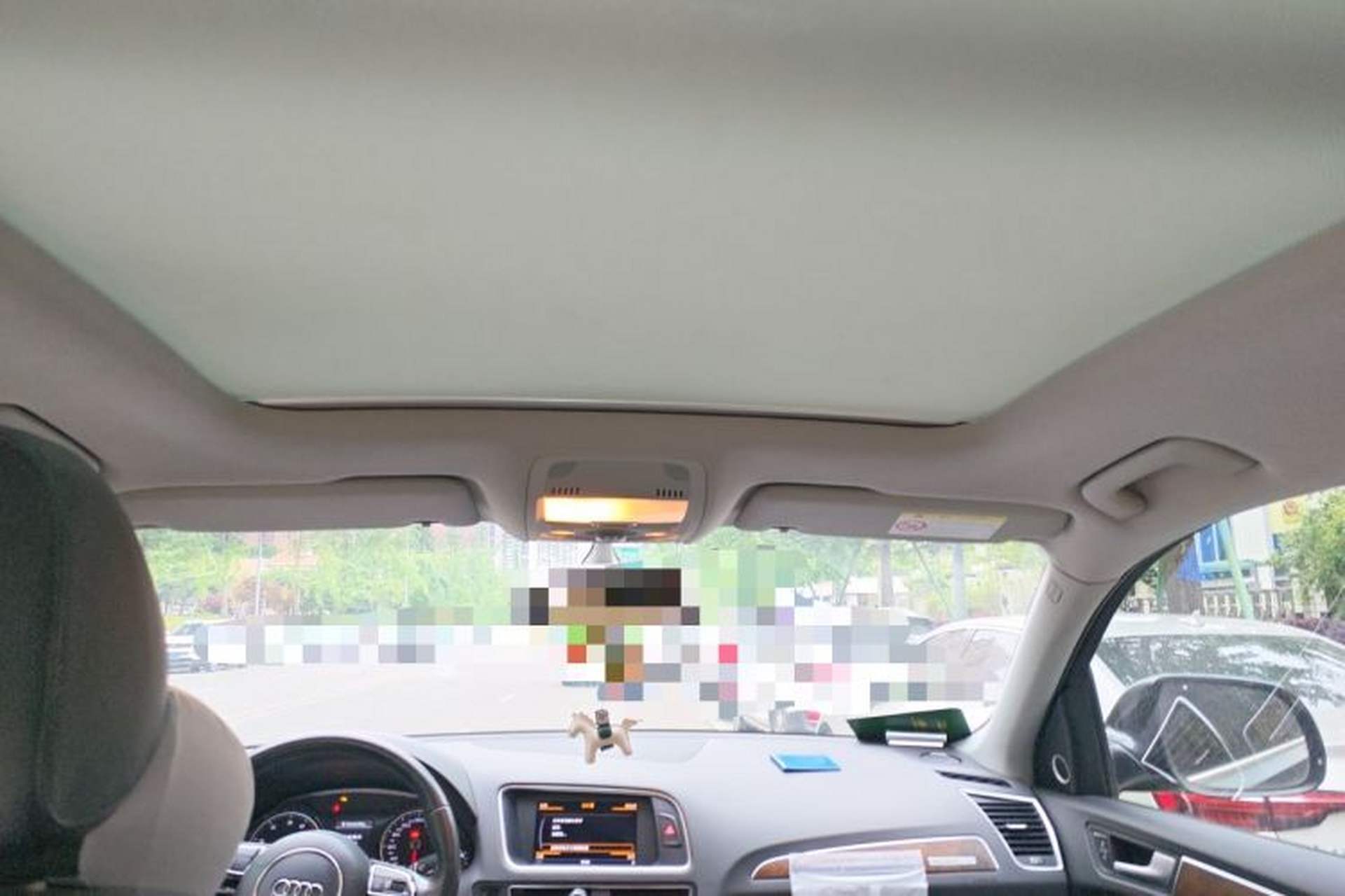 Used Audi Q5 2015 40 TFSI Comfort Model Headliner