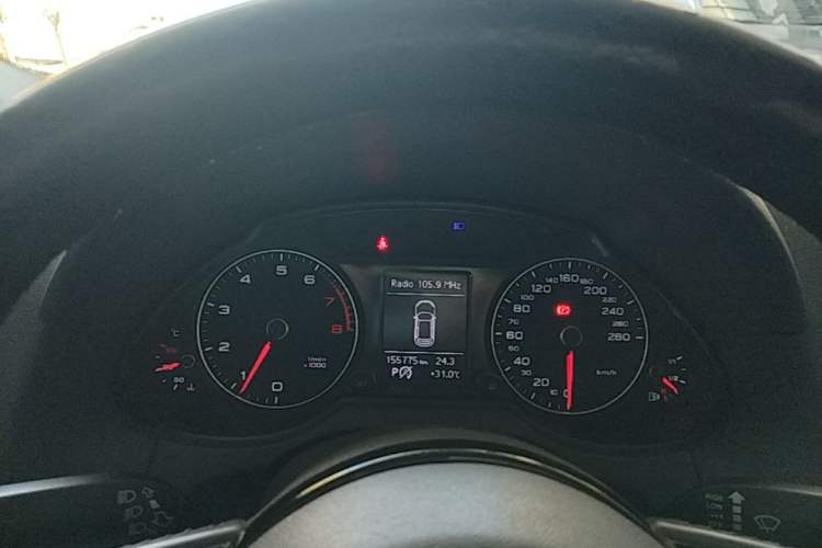 Used Audi Q5 2015 40 TFSI Trendy Edition Instrument Cluster