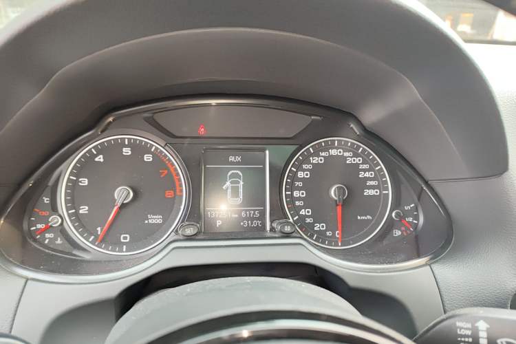Used Audi Q5 2015 40 TFSI Technology Edition Instrument Cluster