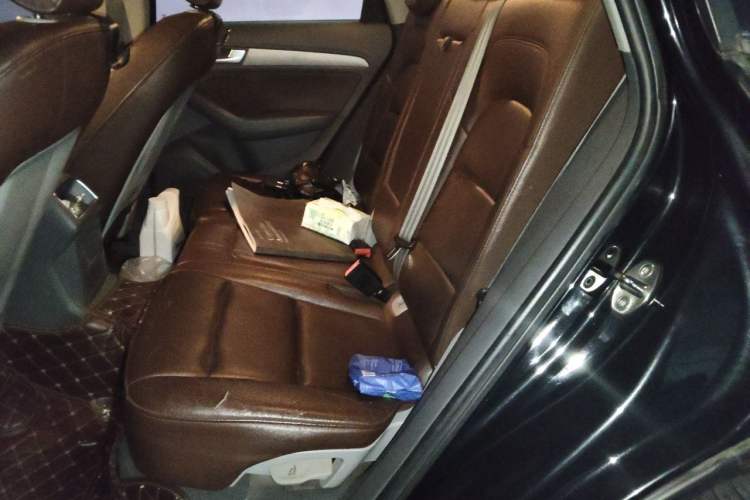 Used Audi Q5 2015 40 TFSI Trendy Edition Interior 4