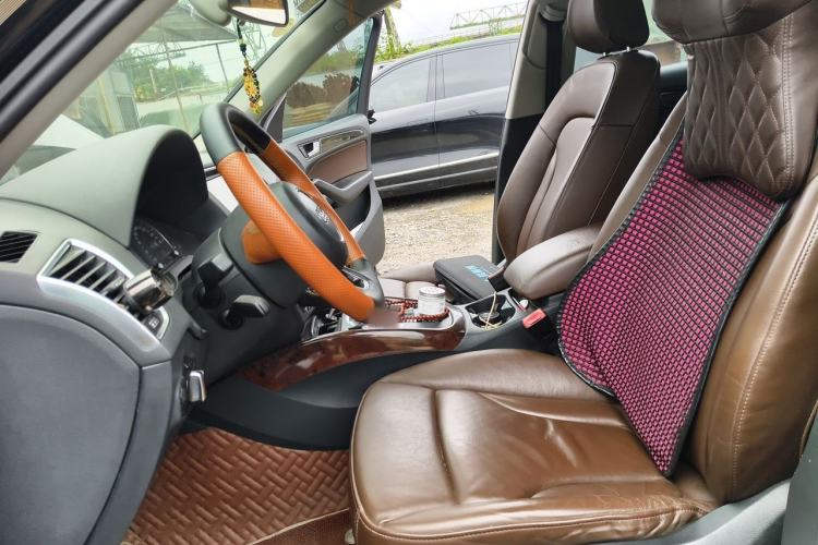 Used Audi Q5 2015 40 TFSI Technology Edition Left Front Seat