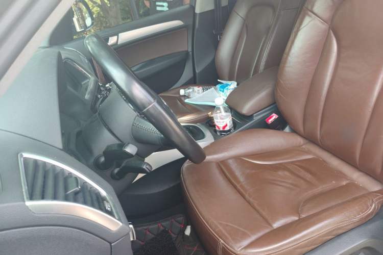 Used Audi Q5 2015 40 TFSI Technology Edition Left Front Seat