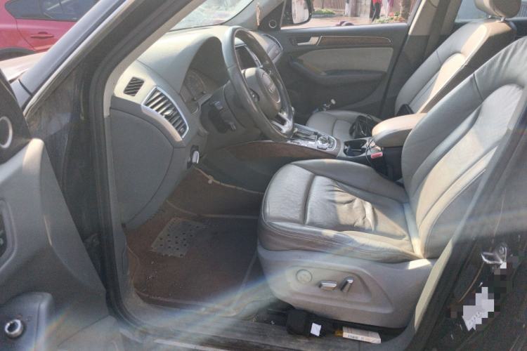 Used Audi Q5 2015 40 TFSI Comfort Model Left Front Seat