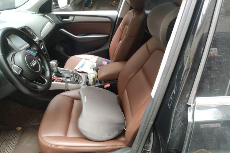 Used Audi Q5 2015 40 TFSI Trendy Edition Left Front Seat