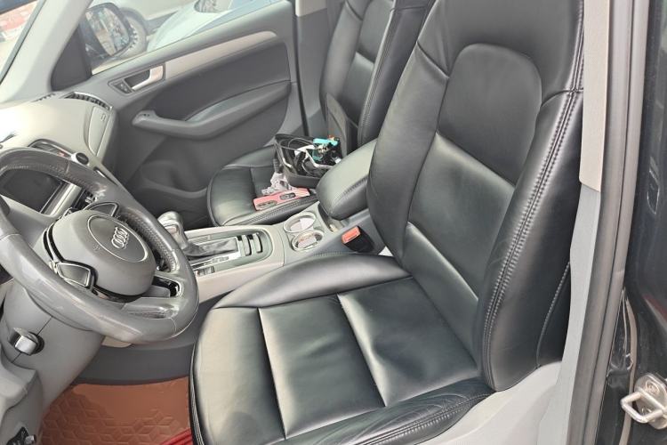 Used Audi Q5 2015 40 TFSI Trendy Edition Left Front Seat