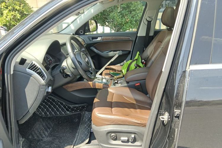 Used Audi Q5 2015 40 TFSI Comfort Model Left Front Seat