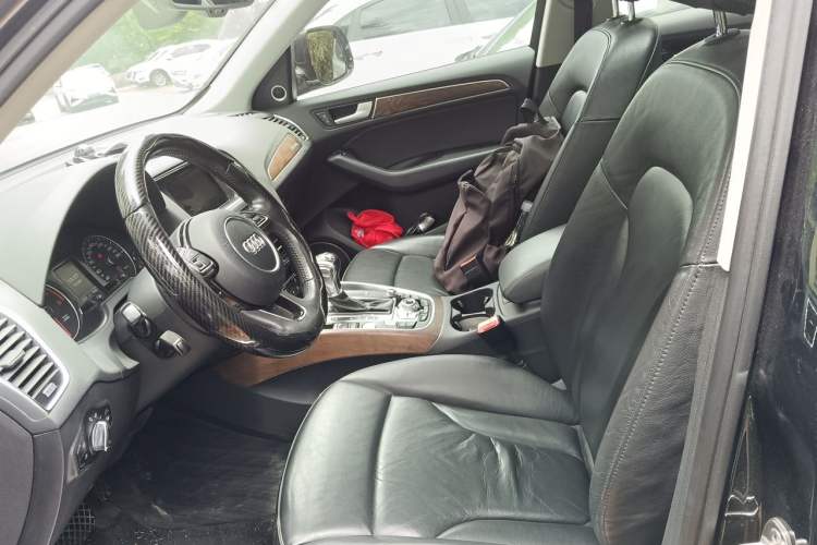 Used Audi Q5 2015 40 TFSI Comfort Model Left Front Seat