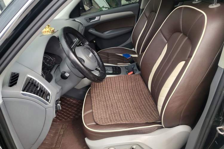 Used Audi Q5 2015 40 TFSI Trendy Edition Left Front Seat