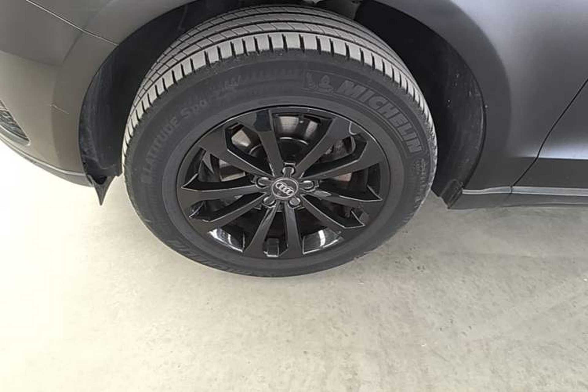 Used Audi Q5 2015 40 TFSI Technology Edition Left Front Wheel Hub