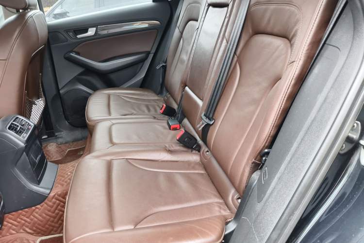 Used Audi Q5 2015 40 TFSI Technology Edition Left Rear Seat