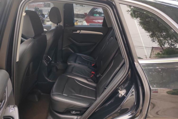 Used Audi Q5 2015 40 TFSI Technology Edition Left Rear Seat