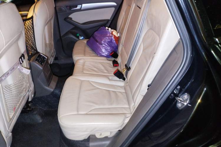Used Audi Q5 2015 40 TFSI Technology Edition Left Rear Seat