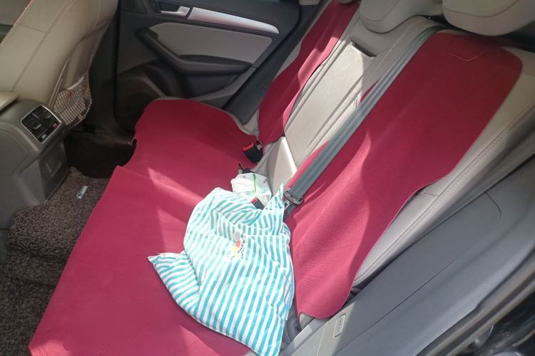 Used Audi Q5 2015 40 TFSI Technology Edition Left Rear Seat