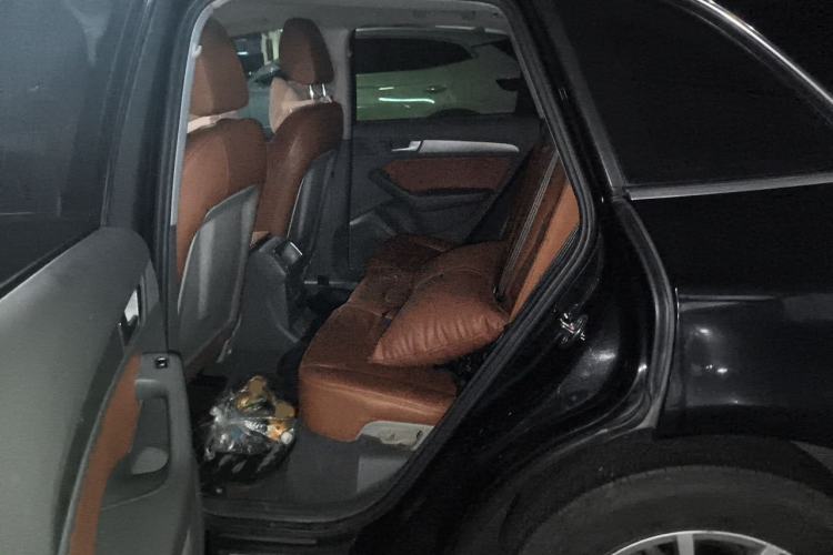 Used Audi Q5 2015 40 TFSI Trendy Edition Left Rear Seat