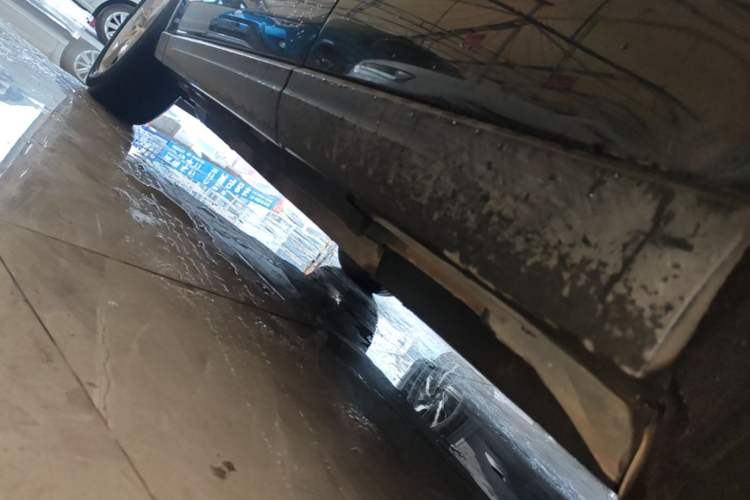 Used Audi Q5 2015 40 TFSI Comfort Model Left Side Sill