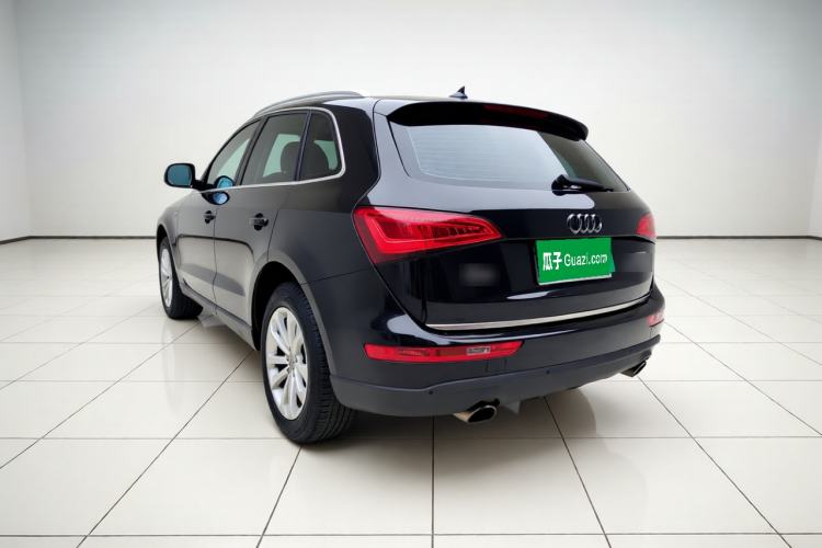Used Audi Q5 2015 40 TFSI Technology Edition Rear Left 45 Deg