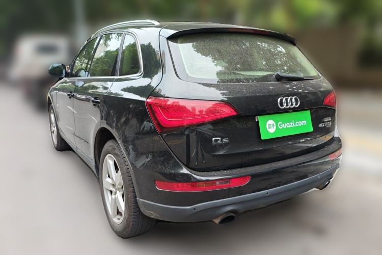 Used Audi Q5 2015 40 TFSI Comfort Model Rear Left 45 Deg