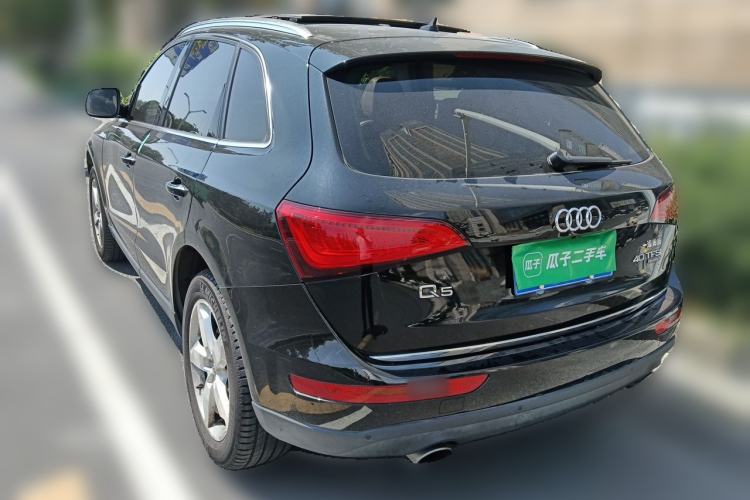 Used Audi Q5 2015 40 TFSI Comfort Model Rear Left 45 Deg