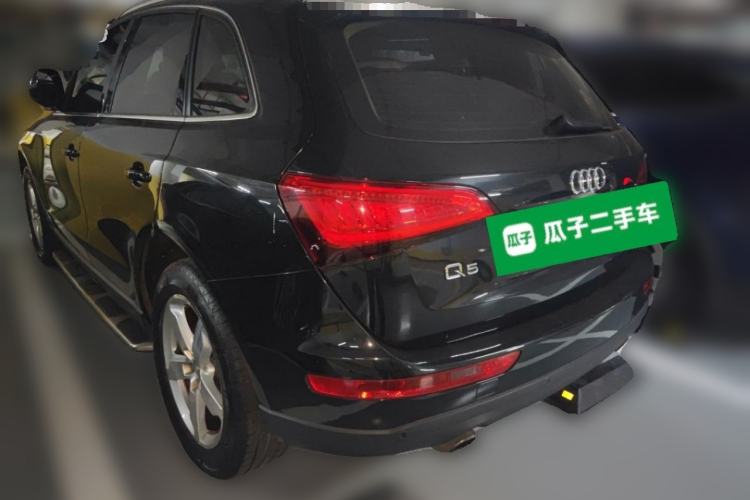 Used Audi Q5 2015 40 TFSI Comfort Model Rear Left 45 Deg