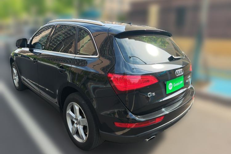 Used Audi Q5 2015 40 TFSI Comfort Model Rear Left 45 Deg