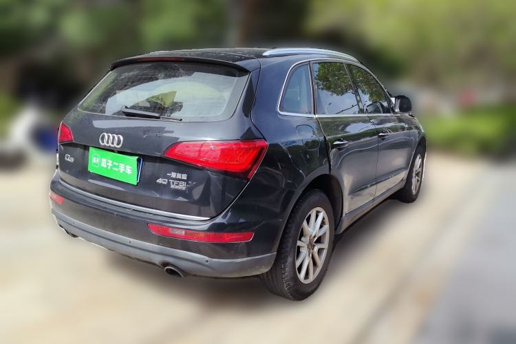 Used Audi Q5 2015 40 TFSI Technology Edition Rear Right 45 Deg
