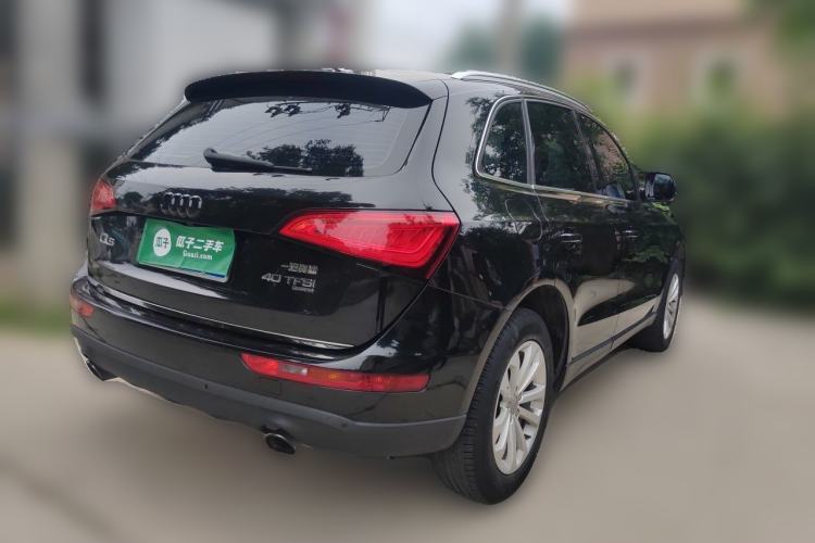 Used Audi Q5 2015 40 TFSI Technology Edition Rear Right 45 Deg