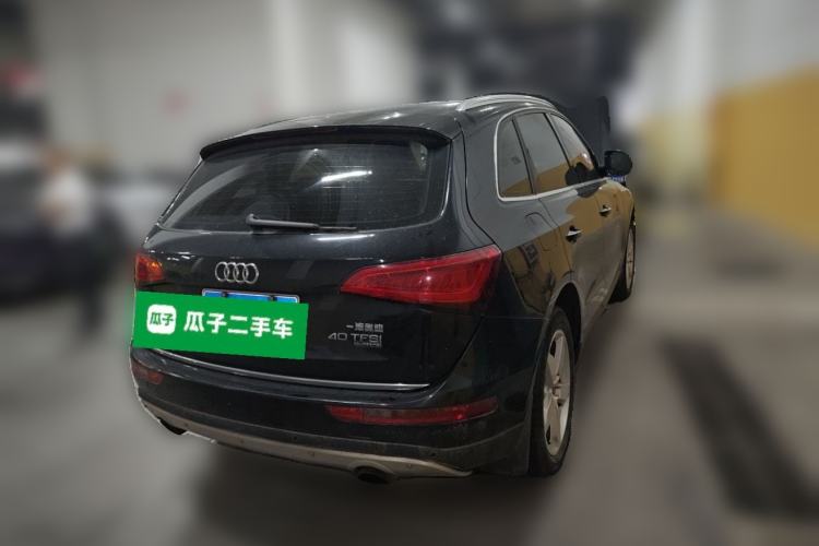 Used Audi Q5 2015 40 TFSI Technology Edition Rear Right 45 Deg