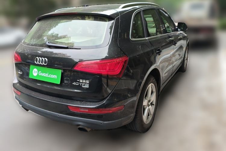 Used Audi Q5 2015 40 TFSI Comfort Model Rear Right 45 Deg