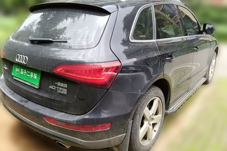 Used Audi Q5 2015 40 TFSI Comfort Model Rear Right 45 Deg