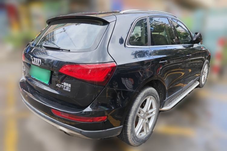 Used Audi Q5 2015 40 TFSI Comfort Model Rear Right 45 Deg