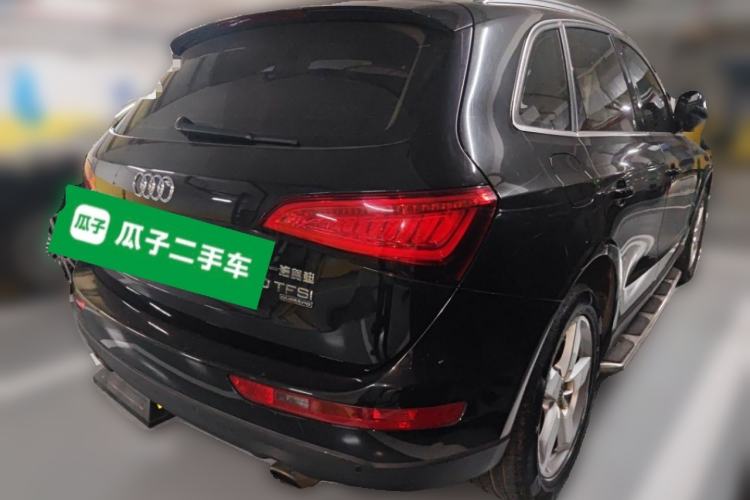 Used Audi Q5 2015 40 TFSI Comfort Model Rear Right 45 Deg