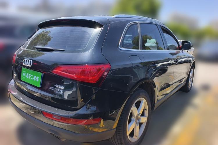 Used Audi Q5 2015 40 TFSI Comfort Model Rear Right 45 Deg