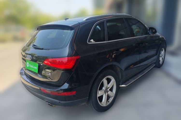 Used Audi Q5 2015 40 TFSI Comfort Model Rear Right 45 Deg