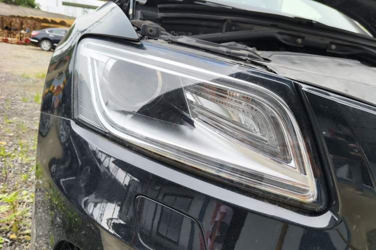 Used Audi Q5 2015 40 TFSI Technology Edition Right Front Headlight