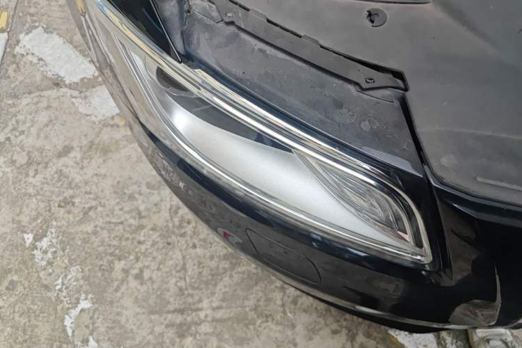 Used Audi Q5 2015 40 TFSI Trendy Edition Right Front Headlight