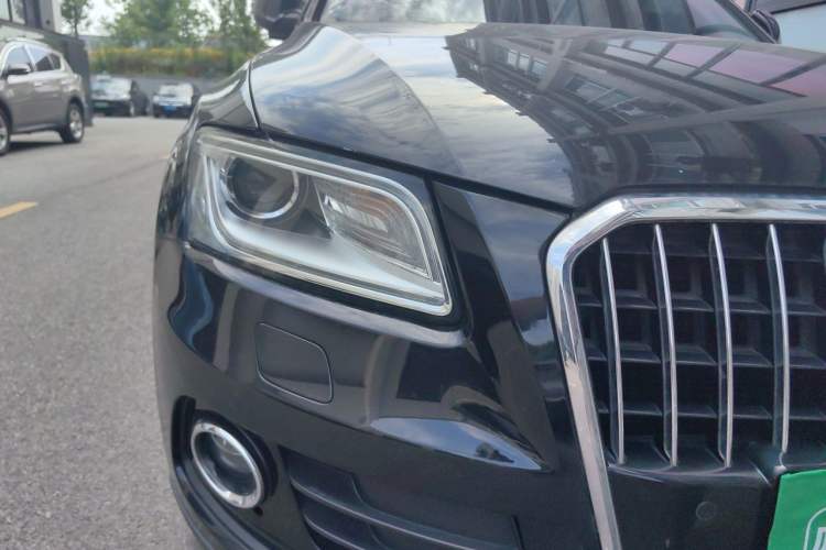 Used Audi Q5 2015 40 TFSI Technology Edition Right Front Headlight