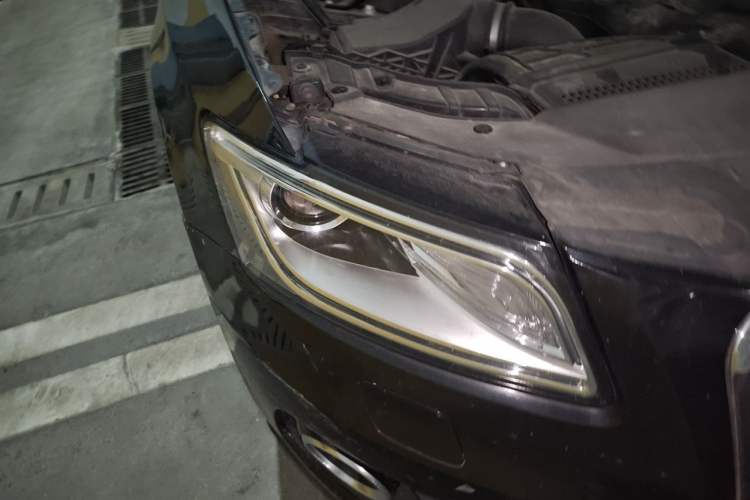 Used Audi Q5 2015 40 TFSI Technology Edition Right Front Headlight