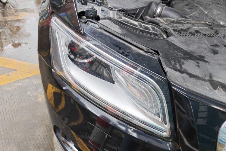 Used Audi Q5 2015 40 TFSI Comfort Model Right Front Headlight