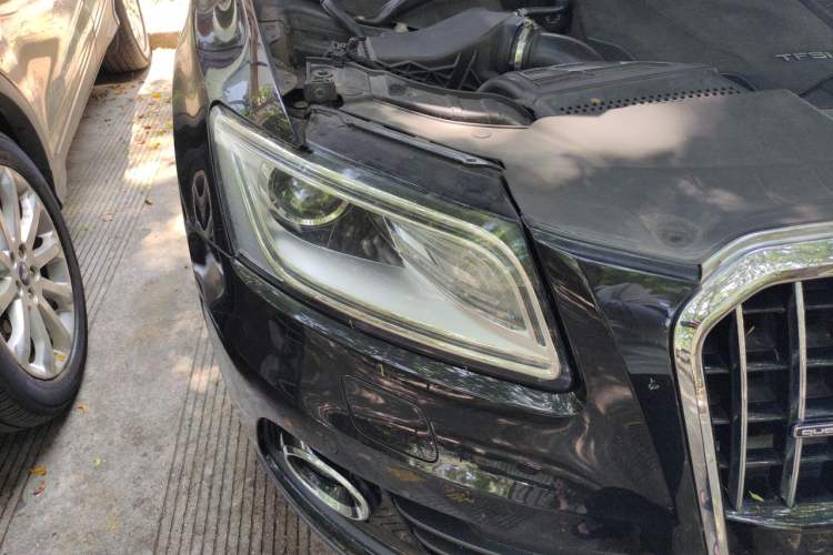 Used Audi Q5 2015 40 TFSI Technology Edition Right Front Headlight